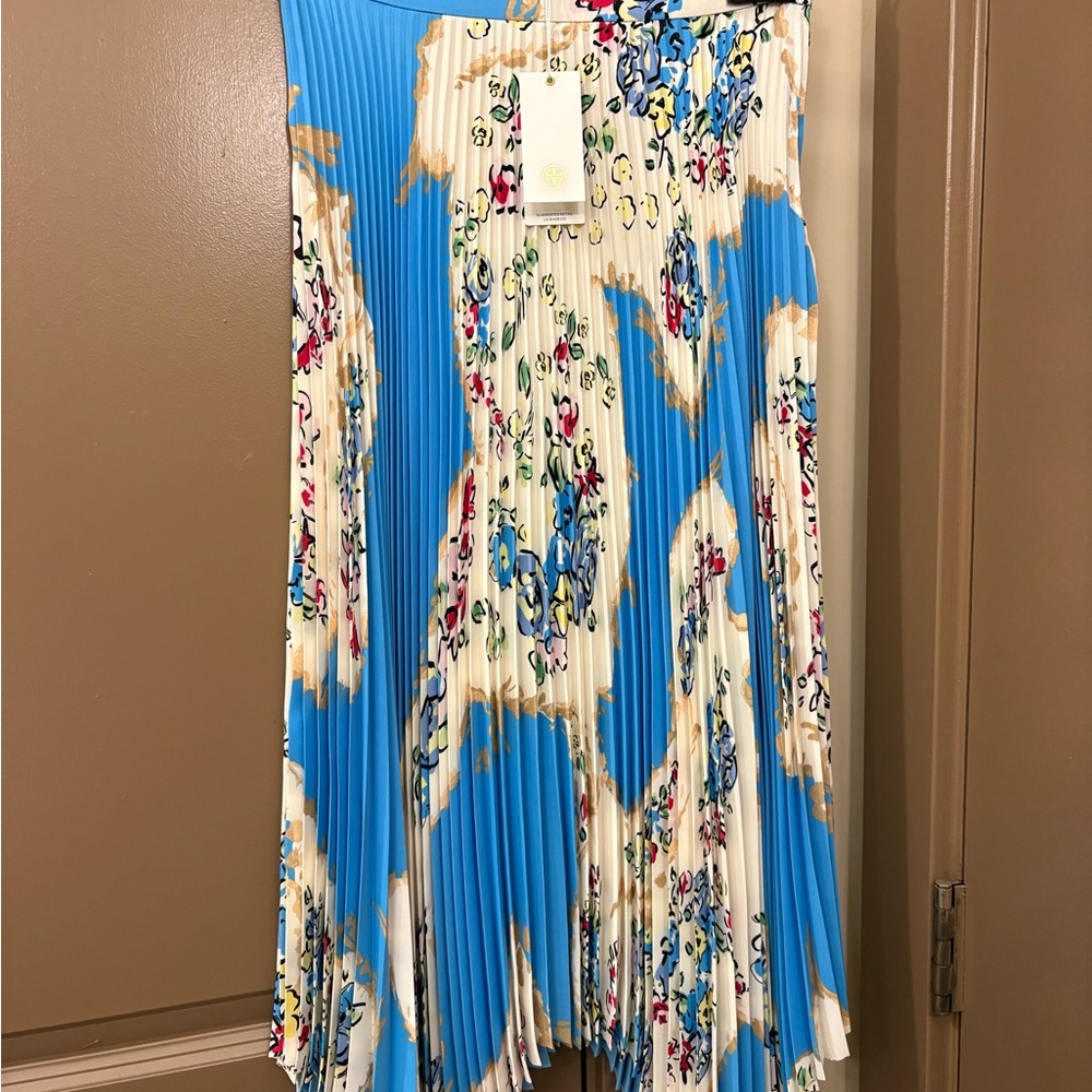 Tory Burch Sunburst Pleated Skirt Size 2 NWT